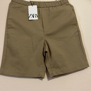 NWT Zara Fit Women’s Short Size S Tan Color